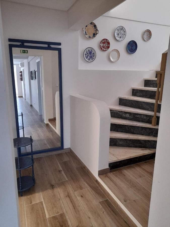 Hall 92 Quartos Com Wc Em Moradia Com Piscina A-Das-Lebres Loures Eksteriør bilde